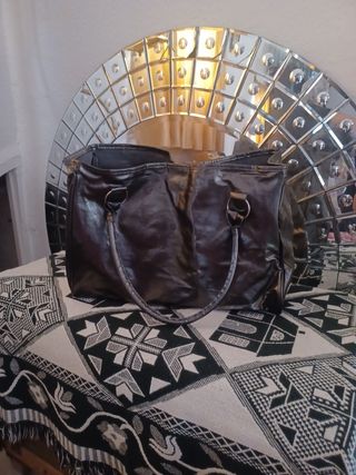 Bolso de mano gris oscuro