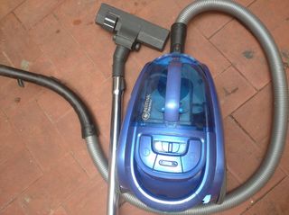 Aspiradora Nilfisk Meteor 800W
