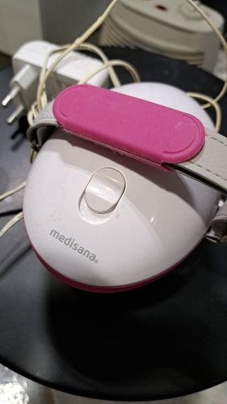 Masajeador Medisana din caja.