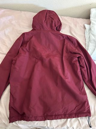 Chaqueta Carhartt Roja con Capucha