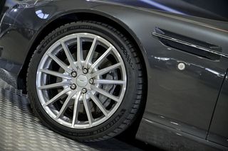 Aston martin DB9   5.9 Coupe Touchtronic 