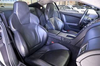 Aston martin DB9   5.9 Coupe Touchtronic 