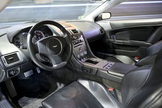 Aston martin DB9   5.9 Coupe Touchtronic 