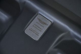 Aston martin DB9   5.9 Coupe Touchtronic 