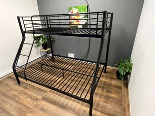 Litera Matrimonial de Metal Negra y blanca Nueva