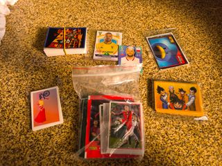 Lote de cromos e figurinhas