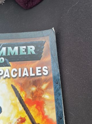 Libro Warhammer 40,000. Marines espaciales