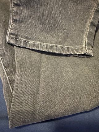 Pantalón Levi's Mujer Talla 31 gris 