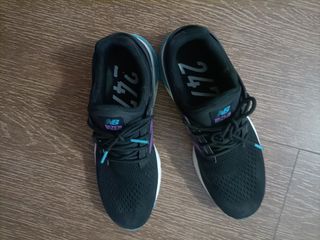 New Balance 247 Negro/Morado