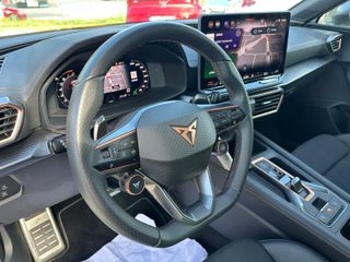 CUPRA LEON eTSI 2025 5,25% TIN!!