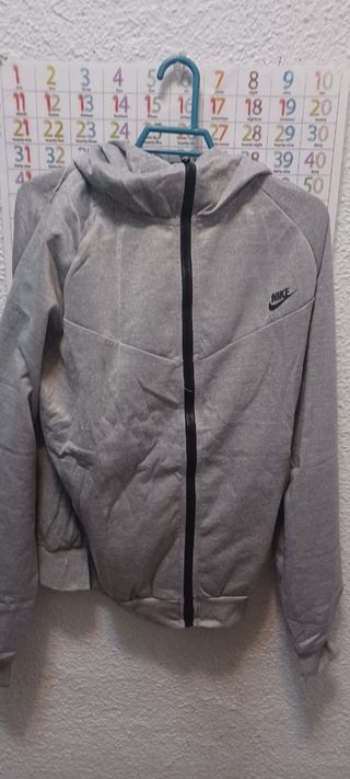 Sudadera Nike Gris con Cremallera y  Pantalónlos 