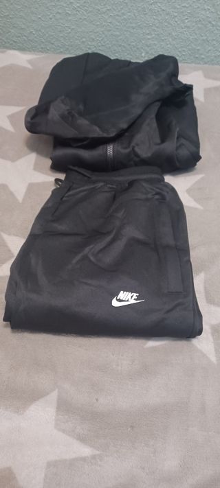 Sudadera Nike Gris con Cremallera y  Pantalónlos 