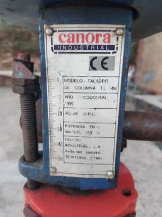 Taladro de columna azul
