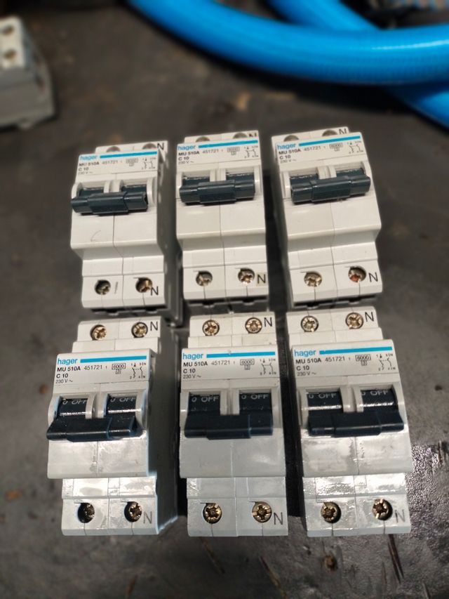 6 Térmicos 10A Hager MU510A