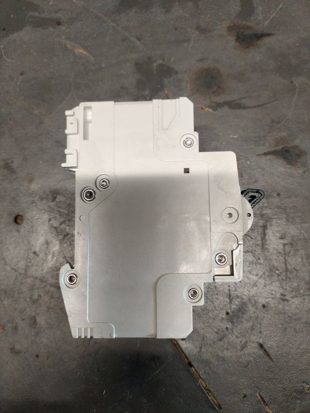 6 Térmicos 10A Hager MU510A