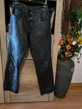 Pantalón de piel auténtica negro