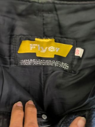 Pantalón de piel auténtica negro