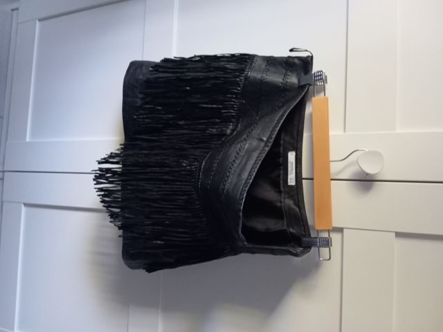 Falda Mango Cuero Talla M Flecos