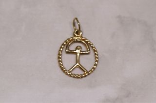 COLGANTE INDALO, ORO 18K/0.9