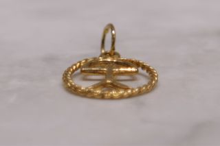 COLGANTE INDALO, ORO 18K/0.9