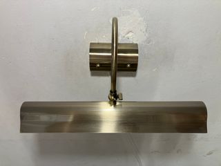 Lampada da parete orientabile metallo brunito