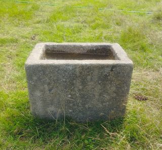 Pila Rectangular de Granito 36x25x25