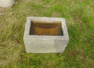 Pila Rectangular de Granito 36x25x25