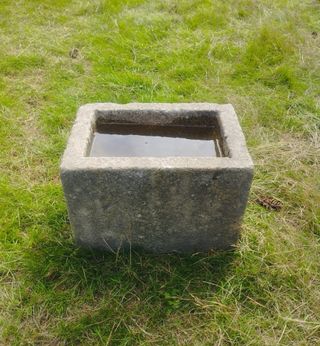 Pila Rectangular de Granito 36x25x25