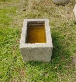 Pila Rectangular de Granito 36x25x25