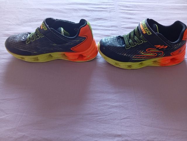 Deportivas Geox con luces T32