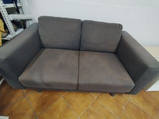 Sofá 2 plazas sin usar marron