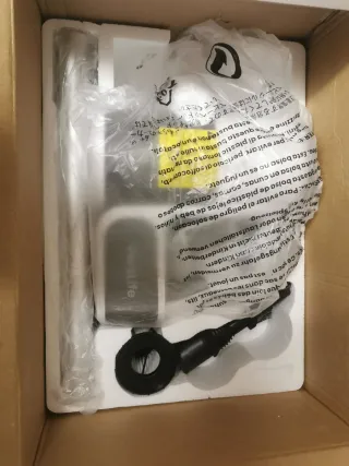 Aspirapolvere senza filo. Scopa elettrica