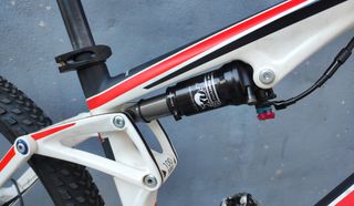 Bicicleta MTB doble suspensión Cube Talla M de 29"