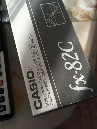 Calculadora Científica Casio fx-82C