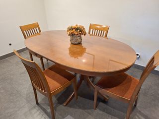 Mesa comedor madera cerezo y 4 sillas