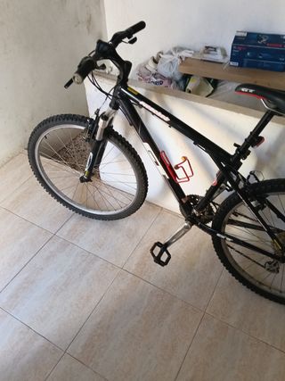 Bicicleta GT Picochet Negra