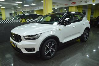 Volvo XC40 2.0 B4 RDESIGN AWD -2021
