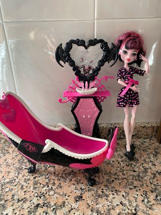 Draculaura y Bañera Monster High
