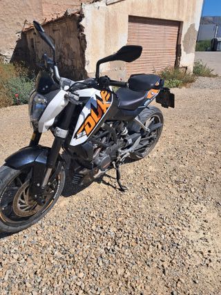 KTM Duke 125