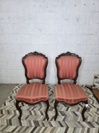 Pareja de sillas restauradas estilo Luis XV