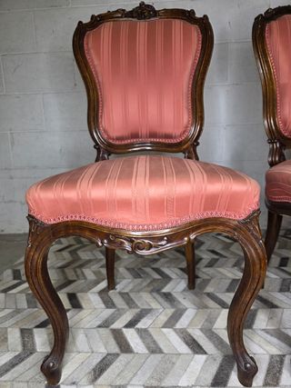 Pareja de sillas restauradas estilo Luis XV