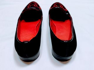 Bailarinas Adolfo Dominguez negras con bordado