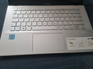 Ordenador portátil Asus VivoBook 14 X420U