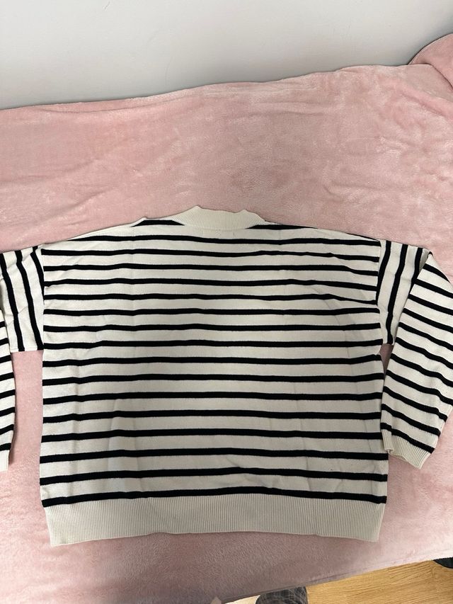 Jersey de rayas blanco y negro