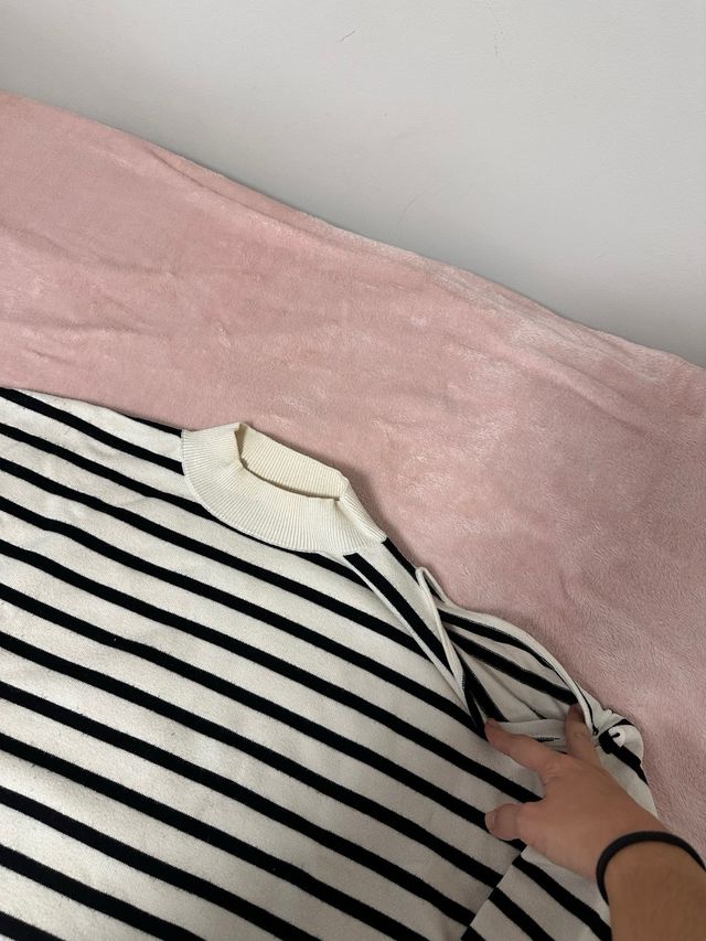 Jersey de rayas blanco y negro