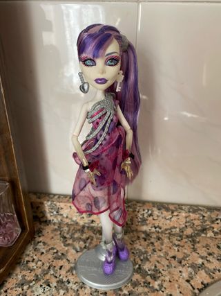 Muñeca Spectra Monster High