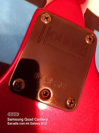 Guitarra Eléctrica Hohner ST Profesional Scorpions