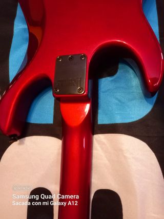 Guitarra Eléctrica Hohner ST Profesional Scorpions