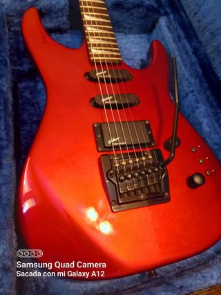 Guitarra Eléctrica Hohner ST Profesional Scorpions