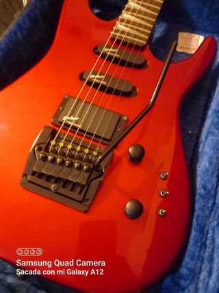 Guitarra Eléctrica Hohner ST Profesional Scorpions